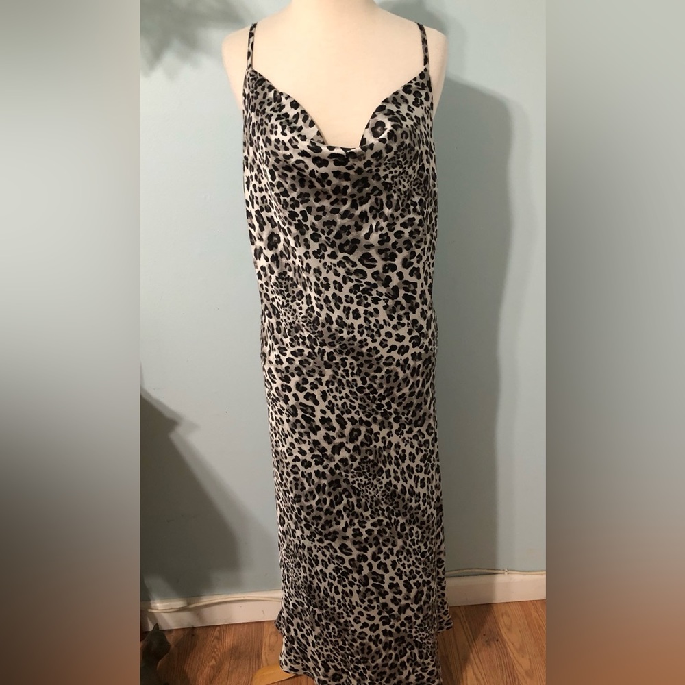 Vintage 90s/Y2K Silver Cheetah Print Silky Maxi Slip Dress Size Medium